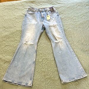 Levi’s 70s High Flare Jeans